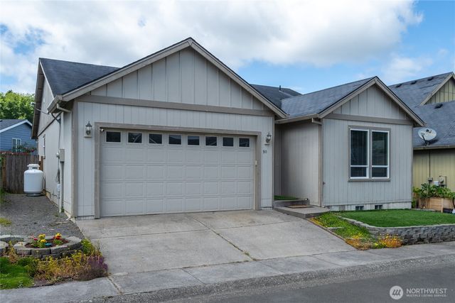 90 Glen Gate Loop, Cathlamet, WA 98612