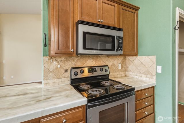 90 Glen Gate Loop, Cathlamet, WA 98612