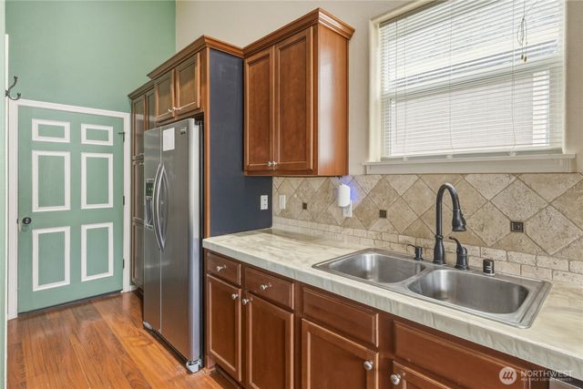 90 Glen Gate Loop, Cathlamet, WA 98612