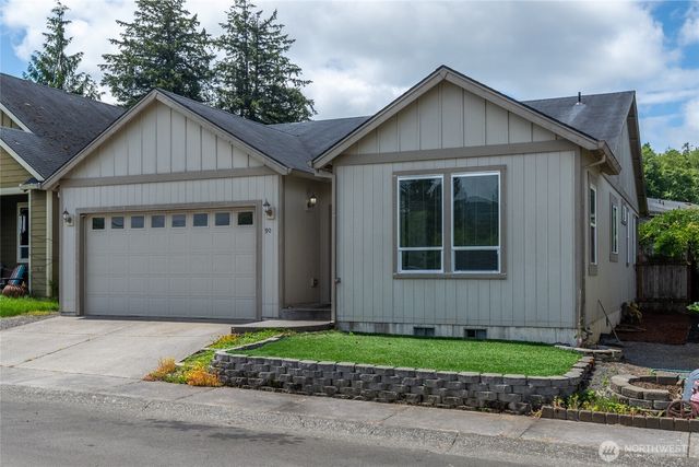 90 Glen Gate Loop, Cathlamet, WA 98612