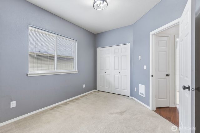90 Glen Gate Loop, Cathlamet, WA 98612