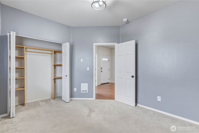 90 Glen Gate Loop, Cathlamet, WA 98612