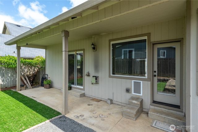 90 Glen Gate Loop, Cathlamet, WA 98612