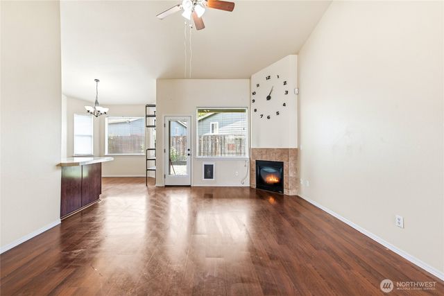 90 Glen Gate Loop, Cathlamet, WA 98612