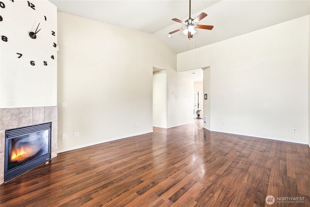 90 Glen Gate Loop, Cathlamet, WA 98612