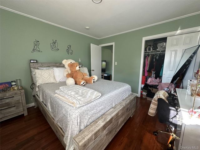 43 Malone Street, Hicksville, NY 11801