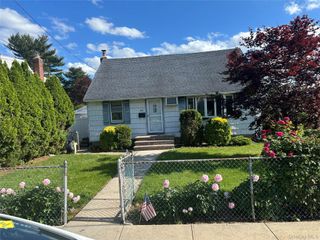 43 Malone Street, Hicksville, NY 11801