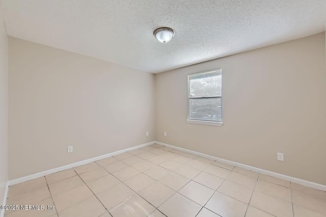 11764 RAVEN Drive W, Jacksonville, FL 32218