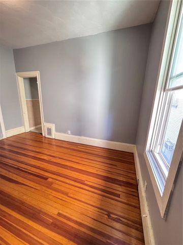 1402 Westminster Street 2R, Providence, RI 02909