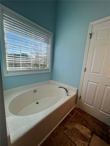 1431 Solomon Drive, Winder, GA 30680