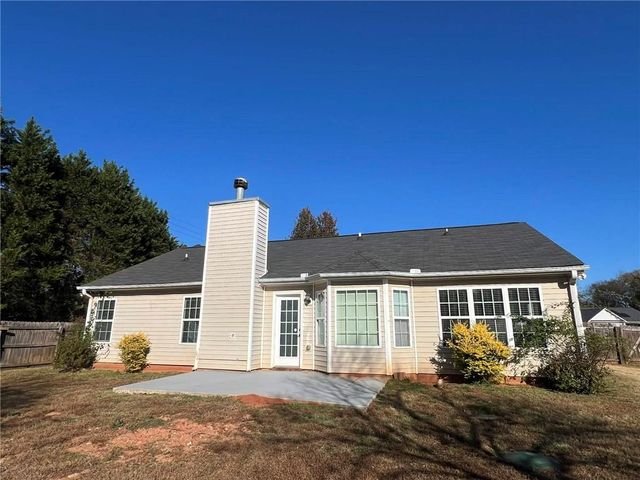 1431 Solomon Drive, Winder, GA 30680