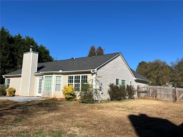 1431 Solomon Drive, Winder, GA 30680