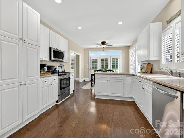 6122 Highview Road, Matthews, NC 28104