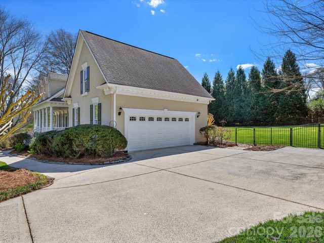 6122 Highview Road, Matthews, NC 28104