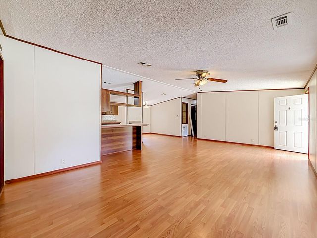 9129 COUNTY ROAD 44, Leesburg, FL 34788