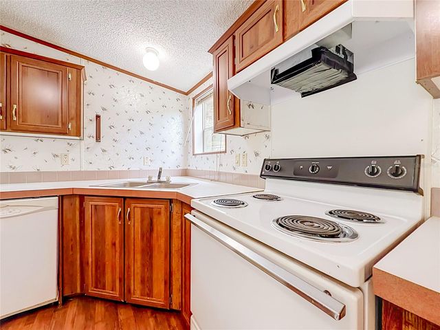9129 COUNTY ROAD 44, Leesburg, FL 34788