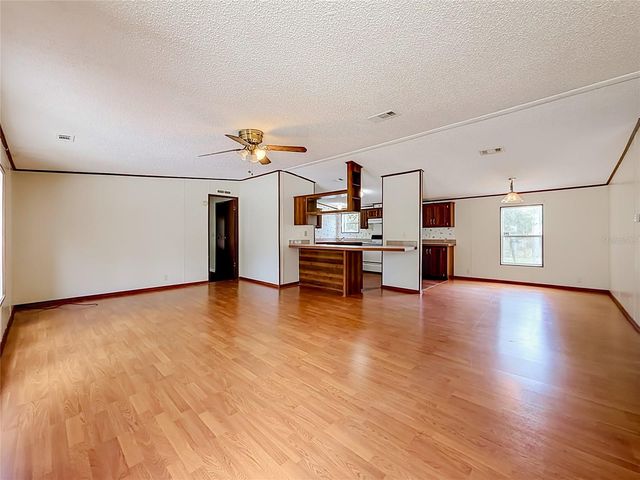 9129 COUNTY ROAD 44, Leesburg, FL 34788