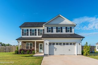 69 Bellows Lane, Rocky Point, NC 28457