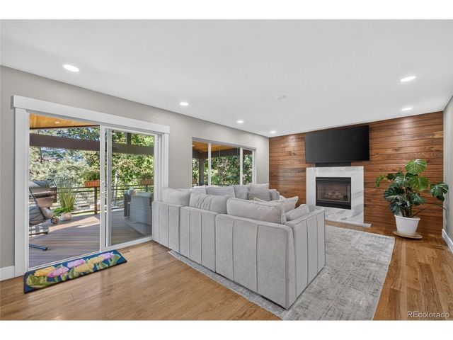 9193 Roadrunner Dr, Highlands Ranch, CO 80129