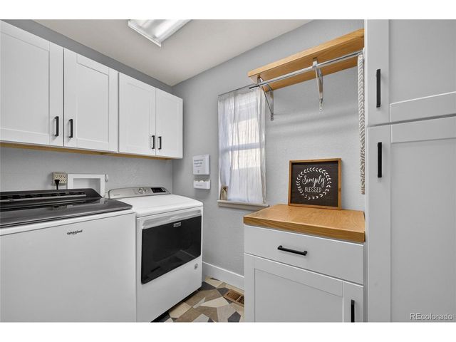 9193 Roadrunner Dr, Highlands Ranch, CO 80129