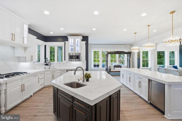 23518 LOVAGE CT, Aldie, VA 20105