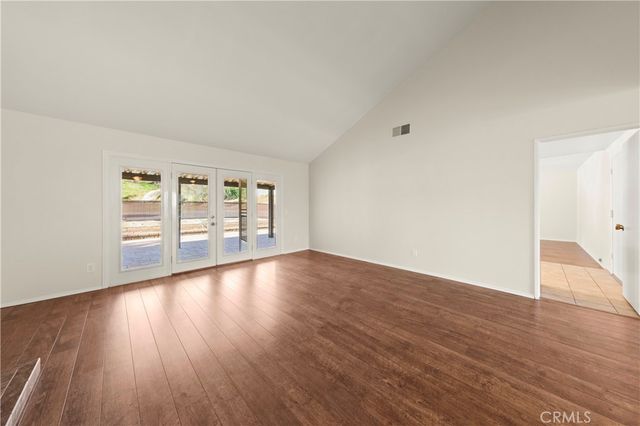 2286 Century, Riverside, CA 92506