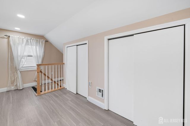 296 Saint James Avenue, Woodbridge Proper, NJ 07095