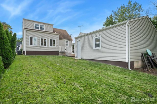 296 Saint James Avenue, Woodbridge Proper, NJ 07095
