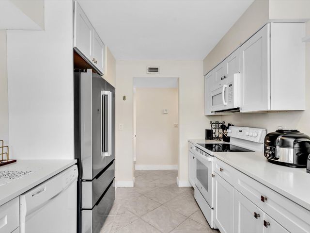 2455 Lindell Boulevard 3401, Delray Beach, FL 33444
