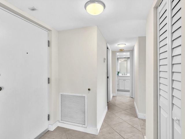 2455 Lindell Boulevard 3401, Delray Beach, FL 33444