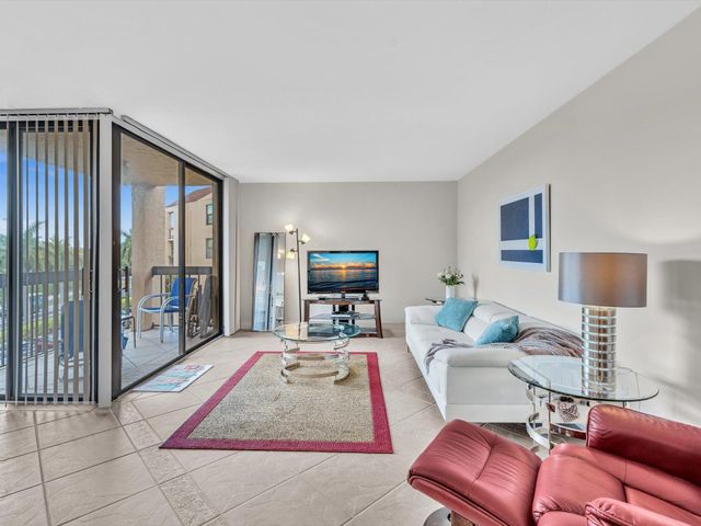 2455 Lindell Boulevard 3401, Delray Beach, FL 33444