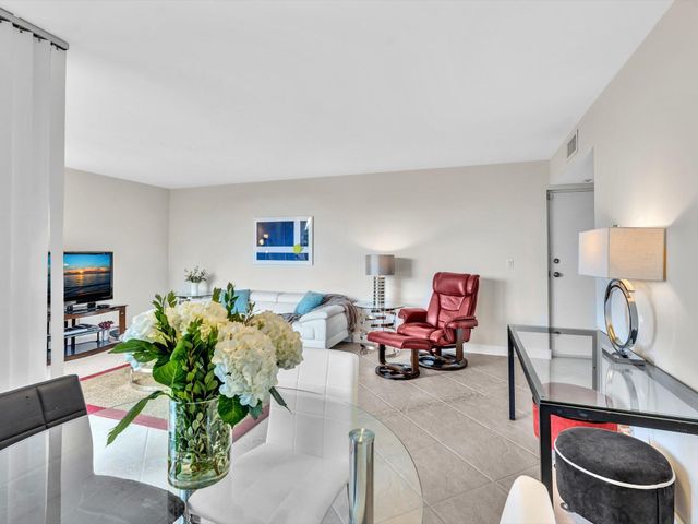 2455 Lindell Boulevard 3401, Delray Beach, FL 33444