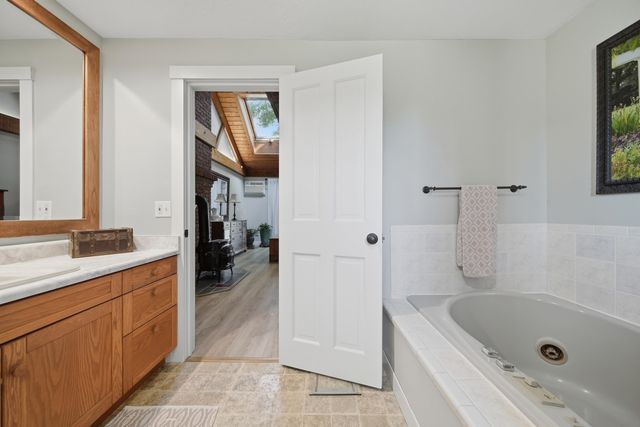 29 Rand Road, Rindge, NH 03461