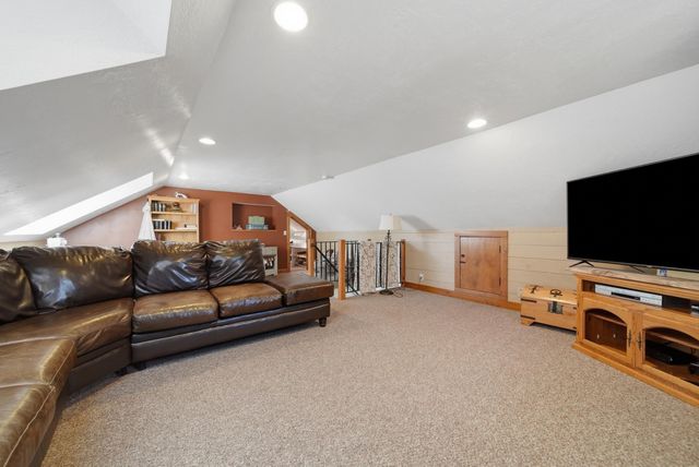 29 Rand Road, Rindge, NH 03461