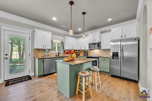 246 Black Hawke Lane, Kathleen, GA 31047