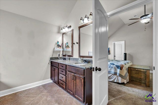 246 Black Hawke Lane, Kathleen, GA 31047