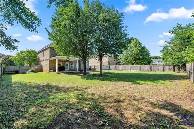 246 Black Hawke Lane, Kathleen, GA 31047