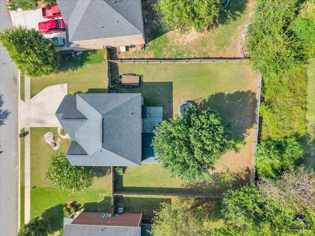246 Black Hawke Lane, Kathleen, GA 31047