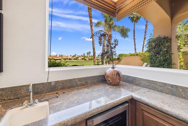 50280 Valencia Court, La Quinta, CA 92253