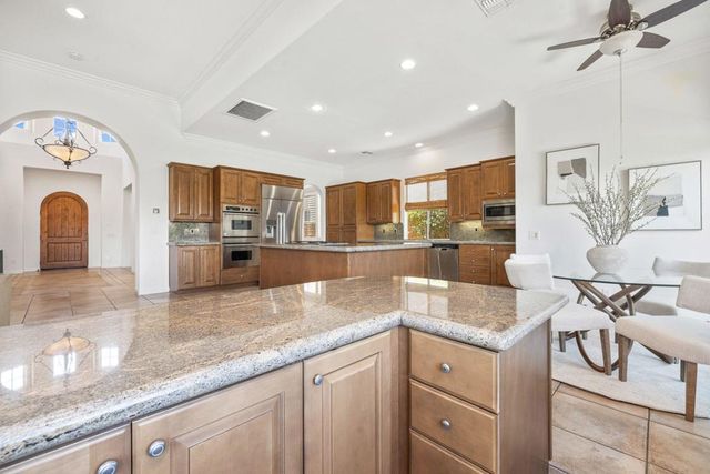 50280 Valencia Court, La Quinta, CA 92253