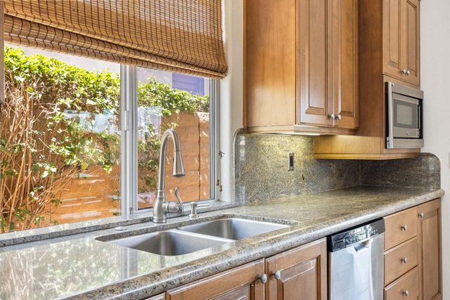 50280 Valencia Court, La Quinta, CA 92253