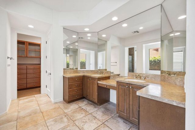 50280 Valencia Court, La Quinta, CA 92253