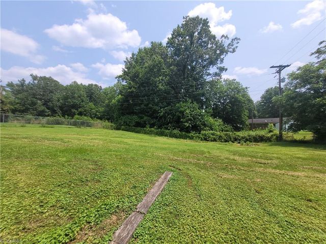 133 Lori Lane, Mount Airy, NC 27030