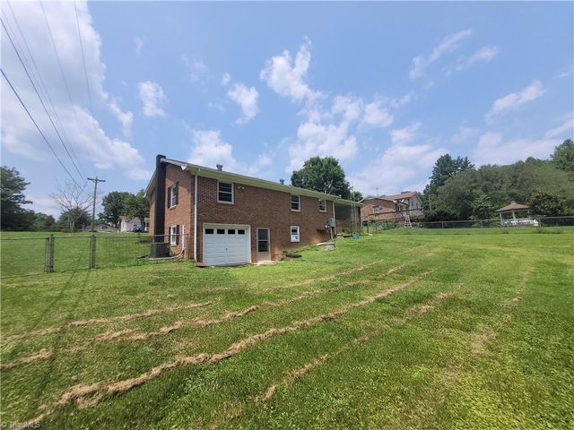 133 Lori Lane, Mount Airy, NC 27030
