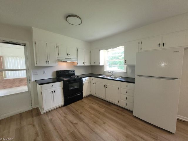 133 Lori Lane, Mount Airy, NC 27030