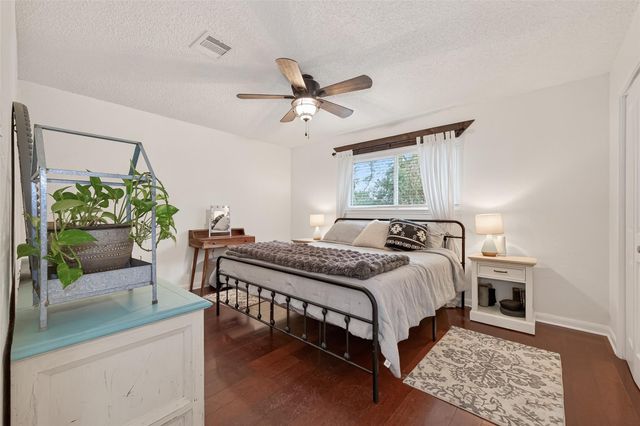 31915 Debbi Lane, Magnolia, TX 77355