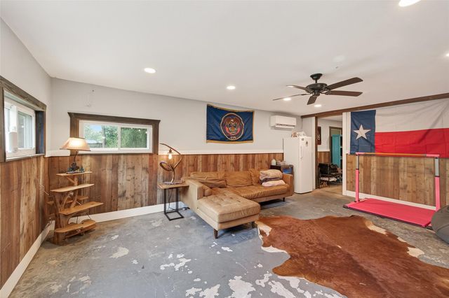 31915 Debbi Lane, Magnolia, TX 77355