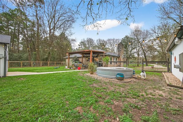 31915 Debbi Lane, Magnolia, TX 77355