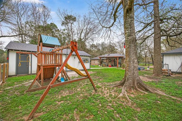 31915 Debbi Lane, Magnolia, TX 77355