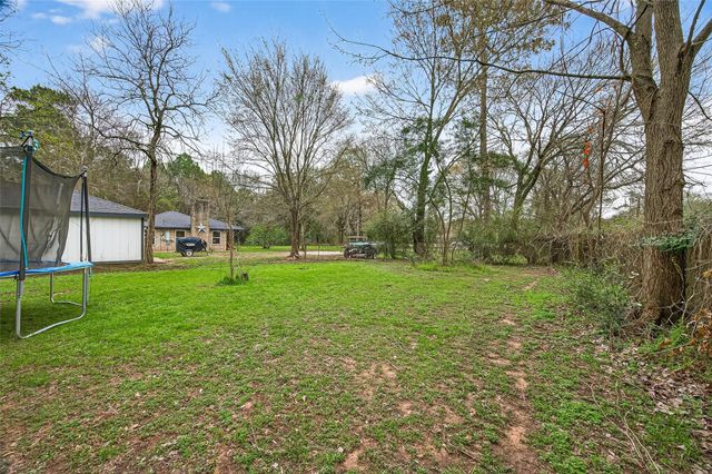 31915 Debbi Lane, Magnolia, TX 77355